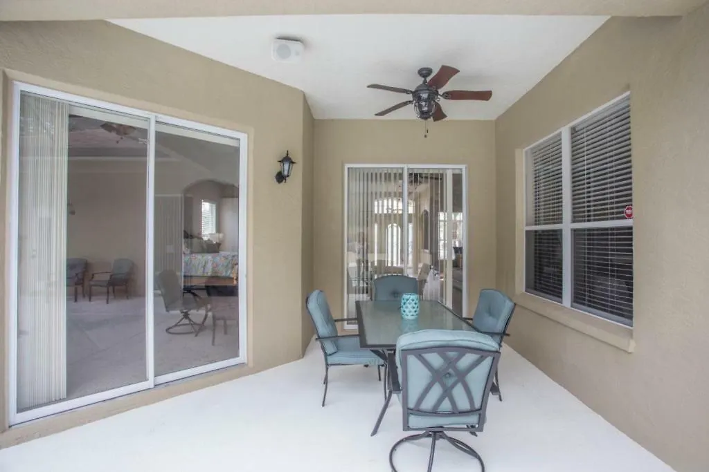 Brighton Villa #231015 Davenport