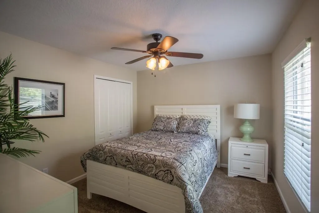 Brighton Villa #231015 Davenport