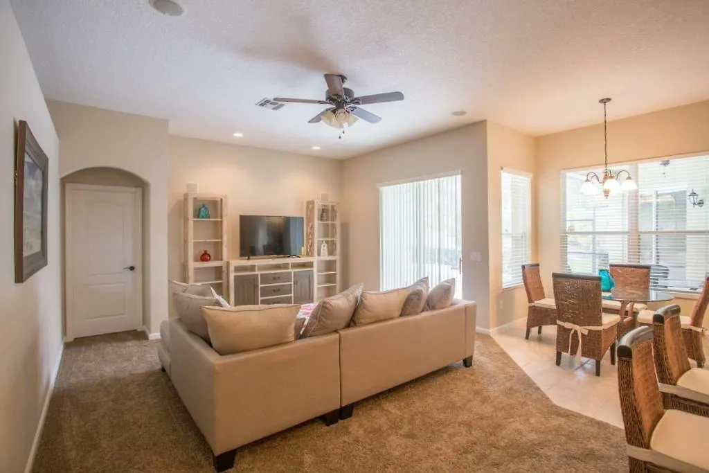 Brighton Villa #231015 Davenport