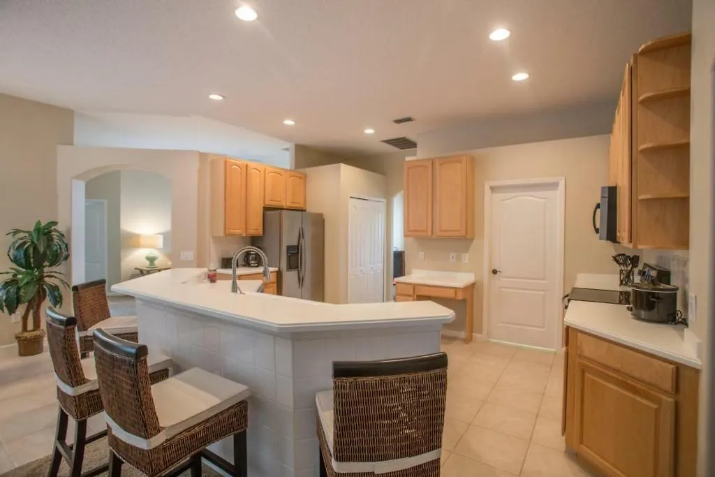 Brighton Villa #231015 Davenport